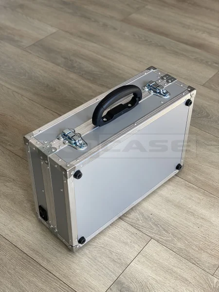 Кофр алюминиевый с пистолетом